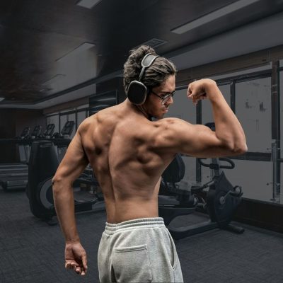 Black Purple Modern GYM Fitness Presentation -compressed